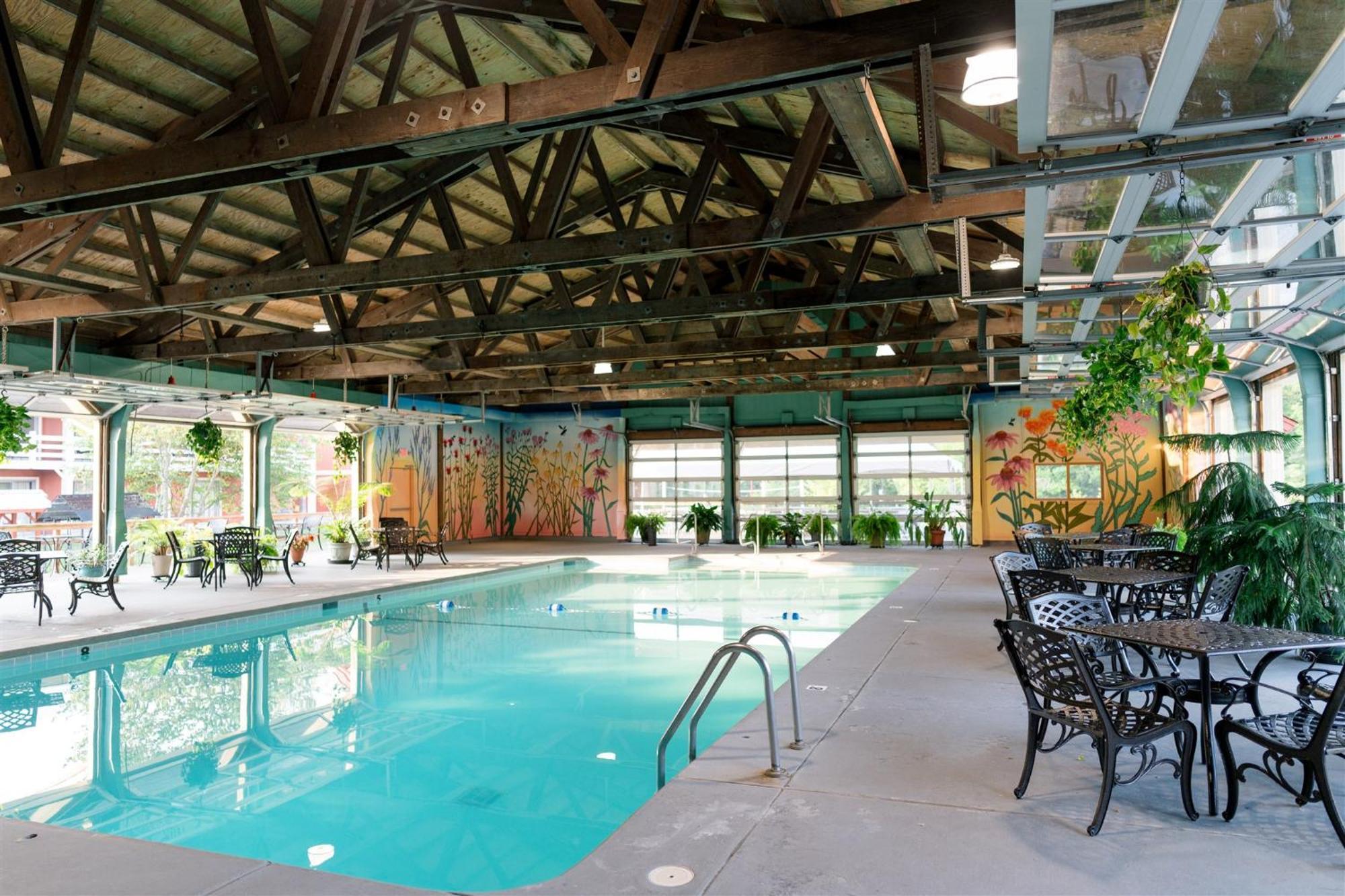 Brown County Inn Nashville Exterior photo